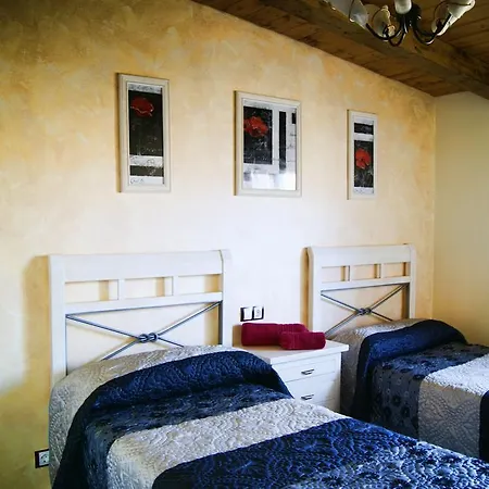 Apartment Casas Rurales La Granja *